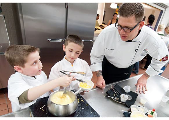 The Melting Pot Restaurants, Inc. Partners with St. Jude Children’s Research Hospital for 10th Annual St. Jude Thanks and Giving Campaign