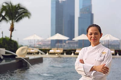 Mandarin Oriental, Singapore Appoints Executive Chef Toni Robertson