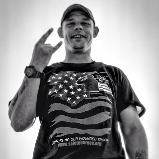 Bennigan’s at Tysons Corner to Host “Happy Hour with a Hero”