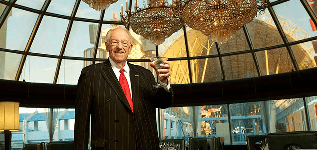 Return to Old Vegas with Oscar’s Steakhouse