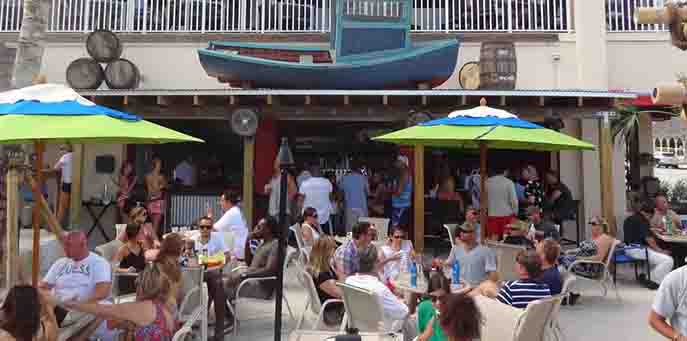 Have Breakfast With Santa at Boston’s on the Beach!