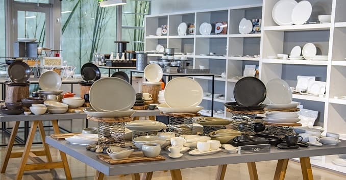 Front of the House® Partners with Downing Management Group to Open Showroom