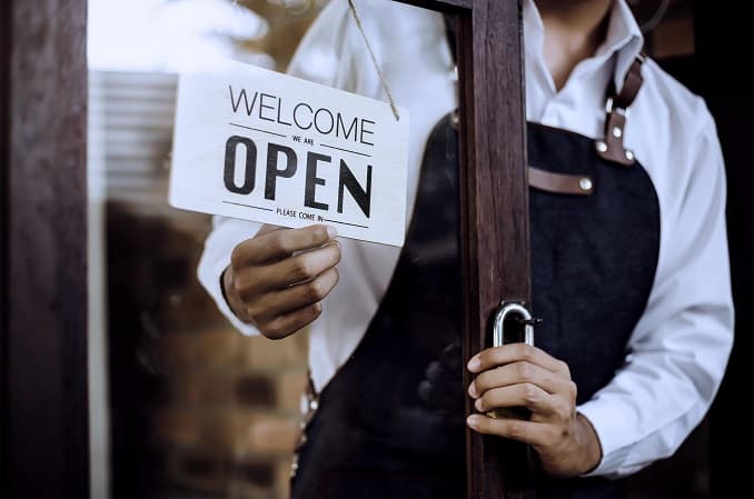 What restaurant owners should know heading into reopening phases