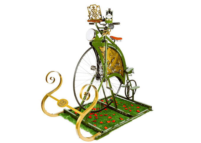 INTRODUCING THE HENDRICK’S HIGH WHEEL     AN UTTERLY PROPER PEDALING DEVICE