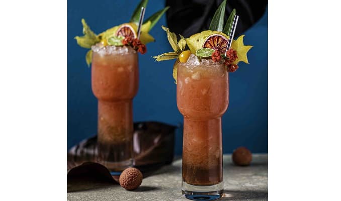 REGATTA CRAFT MIXERS AND @THE.SAUCERESS WELCOME THE ARRIVAL OF SPRING TIKI-STYLE!