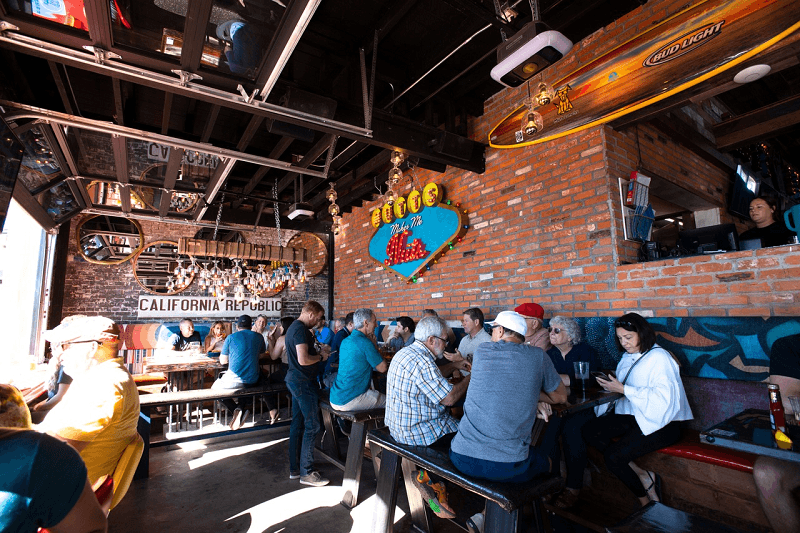 Mutt Lynch’s Reopens After 4-month Closure for Renovations Iconic 100-Year-Old Beachfront Building in Newport Beach Gets a Facelift