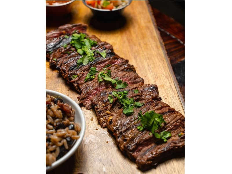 EFFORTLESS ENTERTAINING: CHEFS SHARE SUMMER GRILLING TIPS & RECIPES