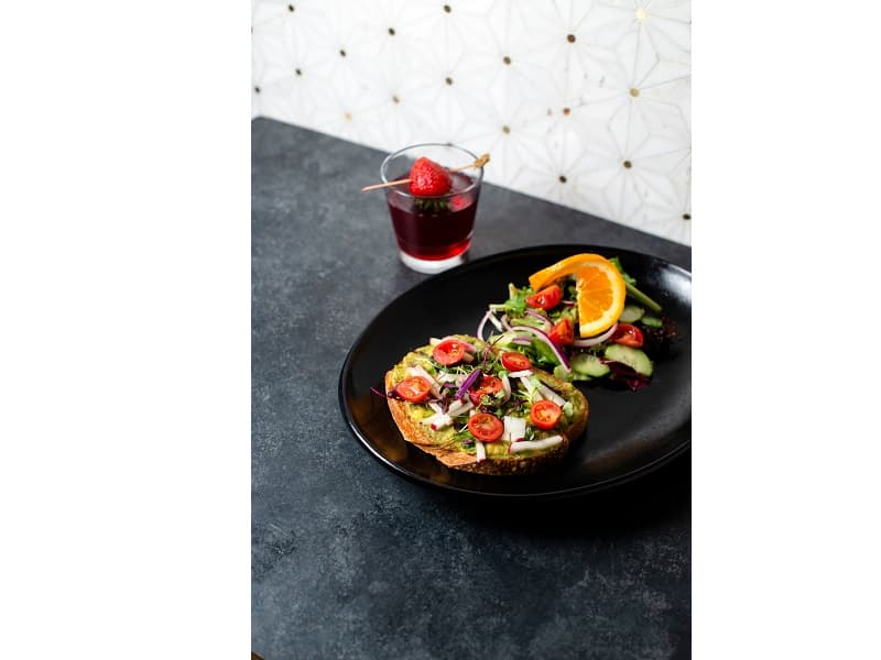 Mutt’s Eastbluff Brings All-New Americana-style Brunch to Newport Beach