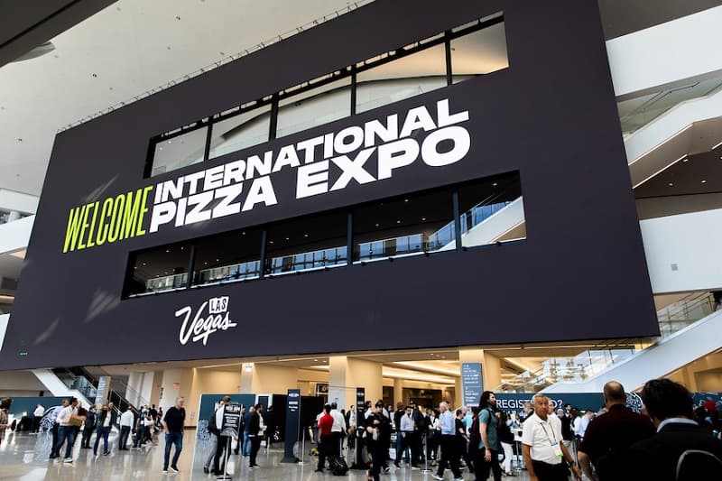 New Study Reveals Key Insights, Trends & Forecasts for the 2023 Pizza Industry