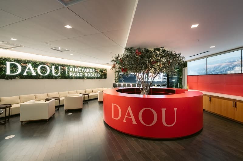 DAOU FAMILY ESTATES AND THE MILWAUKEE BUCKS ANNOUNCE NBA PARTNERSHIP WITH THE LAUNCH OF PRIVATE LOUNGE