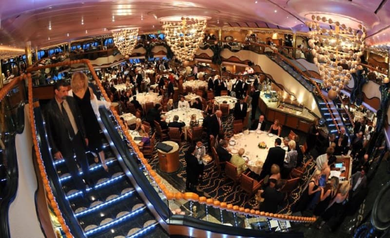 CARNIVAL CRUISE LINE BEGINS FLEETWIDE ROLLOUT  OF NEW DINING ROOM OFFERINGS