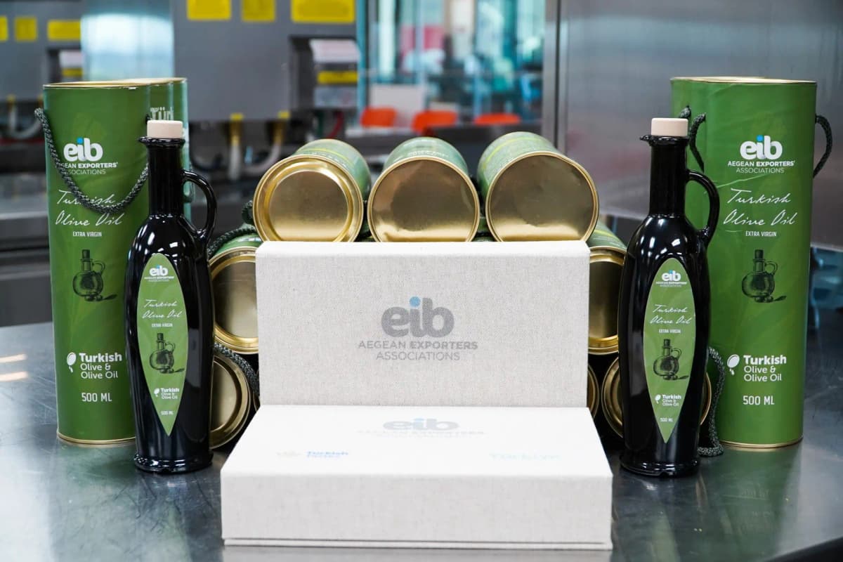 Exploring Culinary Delights: Sorrento Cheese, Turkish Olive Oil, and the Foodie’s Quest