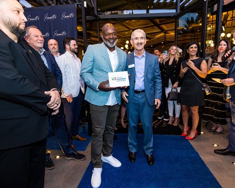 EMMITT'S VEGAS HOSTS SENSATIONAL GRAND OPENING PARTY