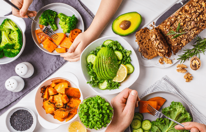 Living With a Vegan Roommate: A Guide