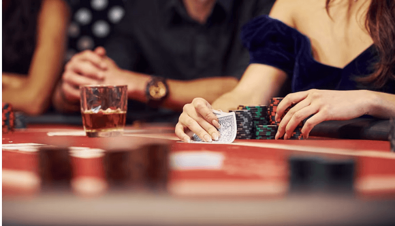 Pairing Classic Casino Games with the Perfect Drinks
