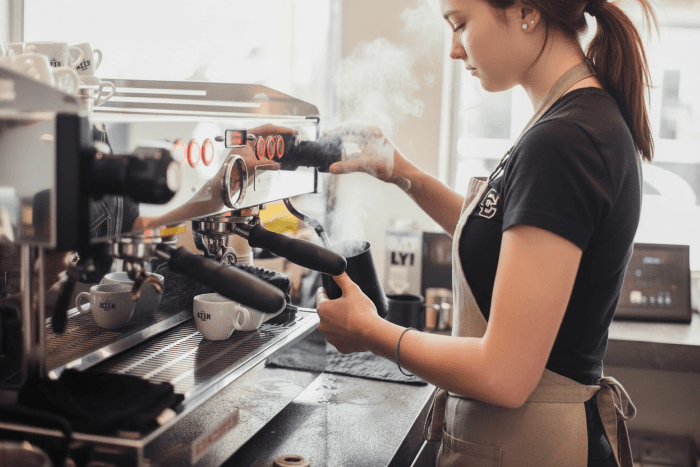 Food and Beverage Jobs That Fit College Life