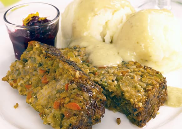Chef Chloe’s Compassionate Vegan Thanksgiving Table