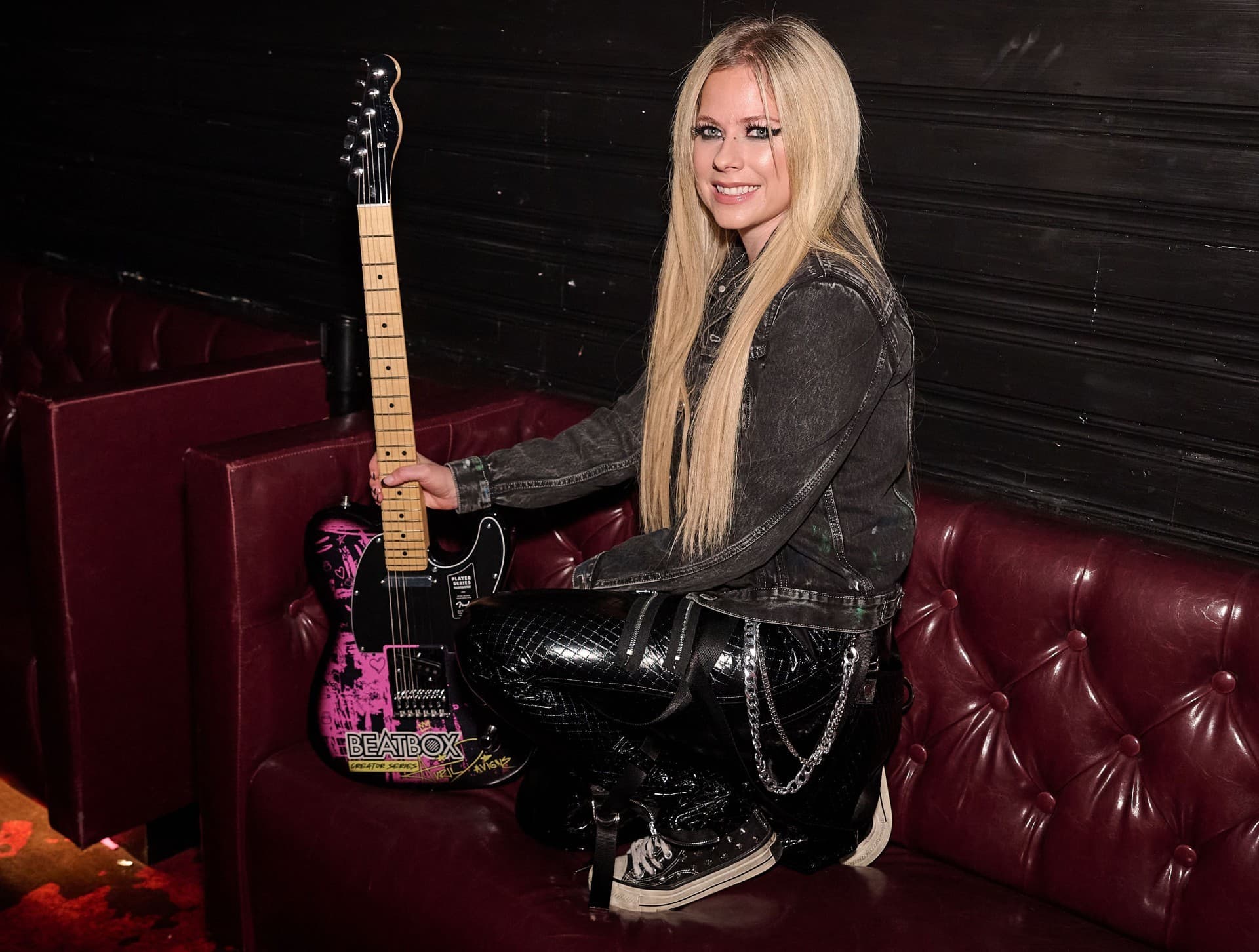 Avril Lavigne Kicks Off When We Were Young Festival With BeatBox Beverages and Celebrates Her Food & Beverage Magazine Cover!