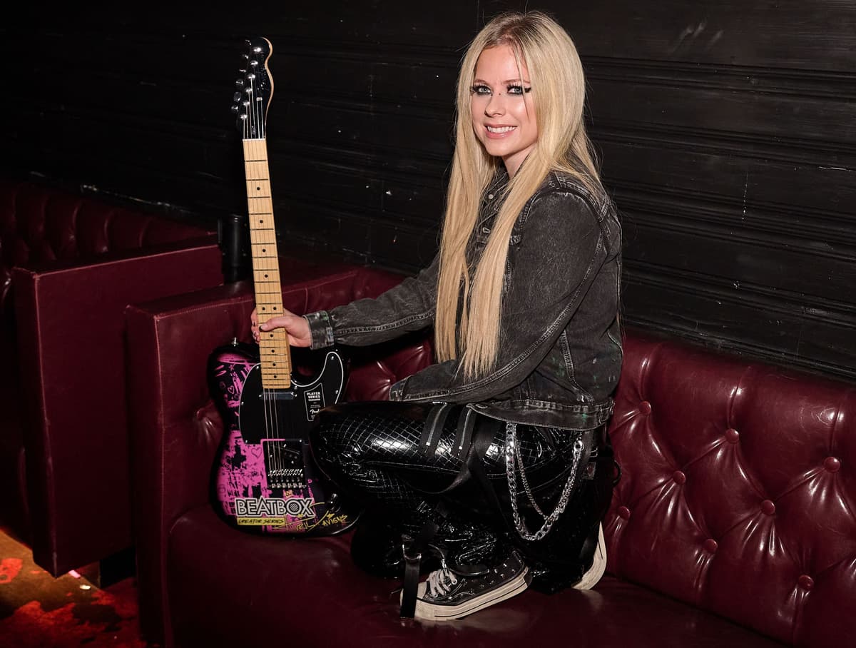 Avril Lavigne Kicks Off When We Were Young Festival With BeatBox Beverages and Celebrates Her Food & Beverage July 2023 Magazine Cover!