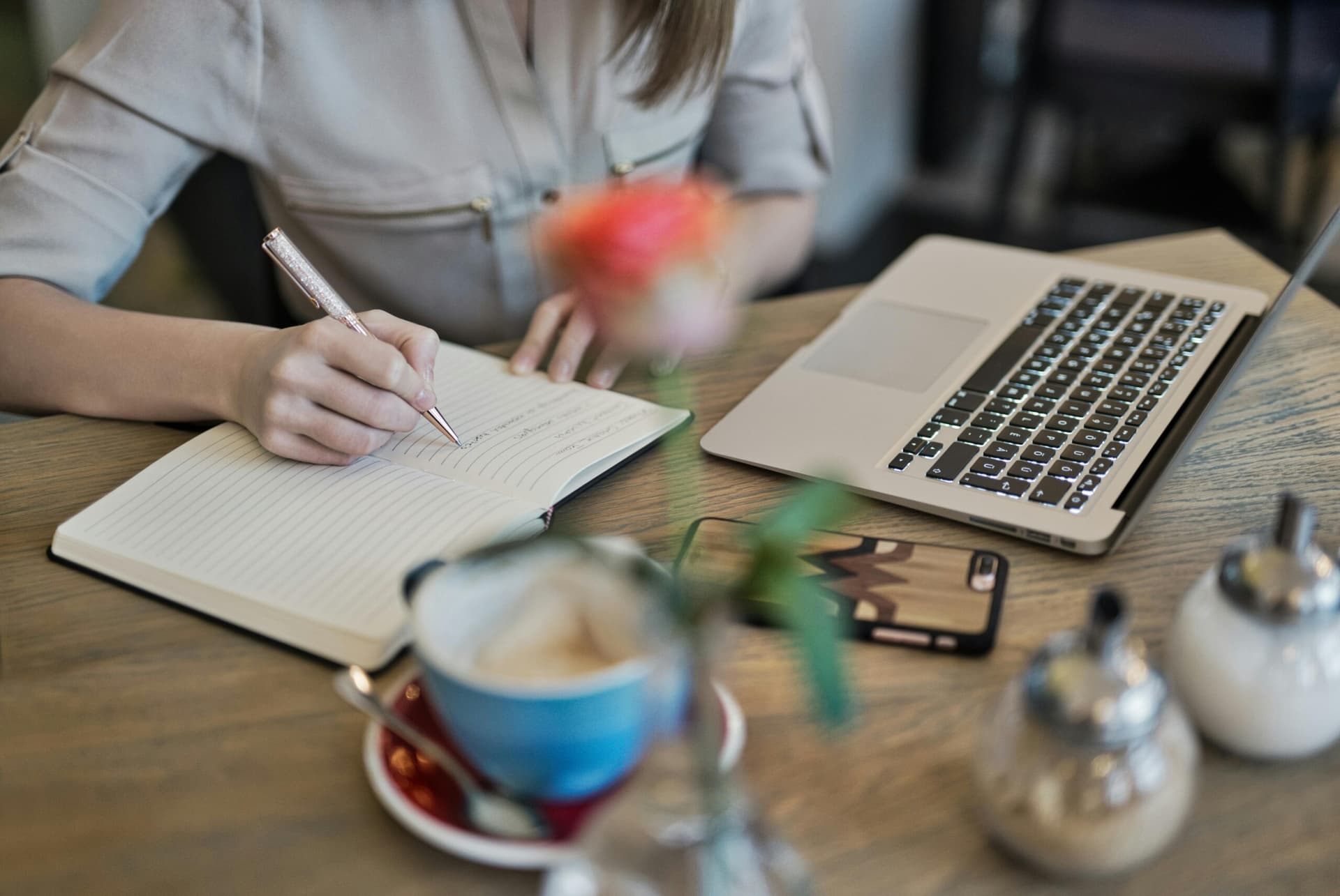 How to Write Effective Essays on Food Marketing: Tips for Students
