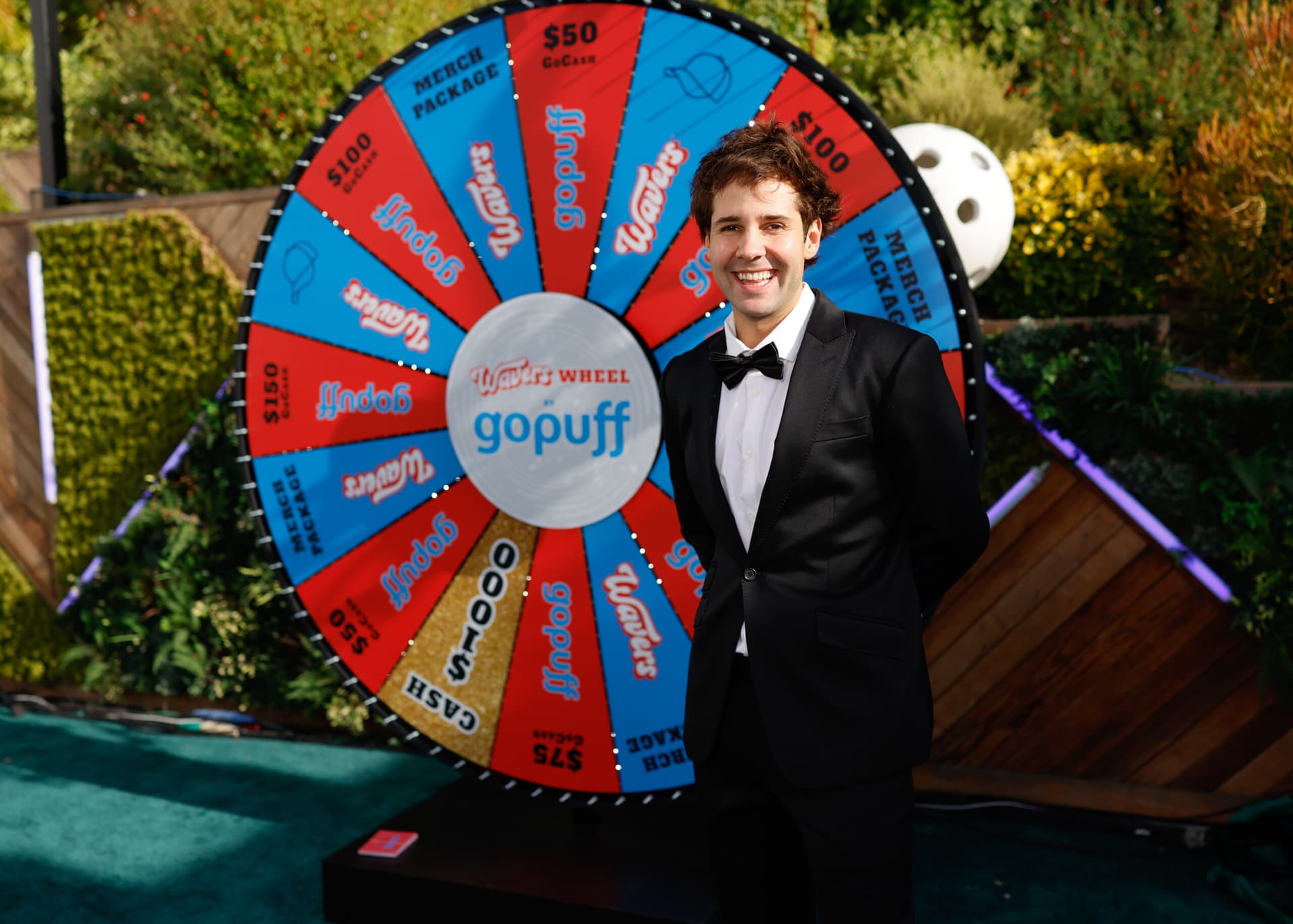 Wavers Pizza-Inspired Chips Launch Nationwide with Gopuff and BevMo!