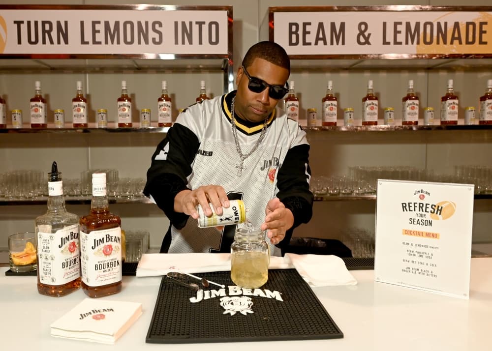 Jim Beam and Kenan Thompson Help Football Fans 'Refresh Their Season' with Exclusive Lemonade Kits