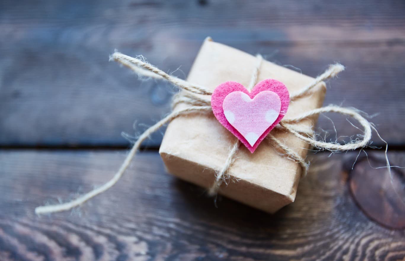 Luxe Bites & Bottles Worth Toasting This Valentine’s Day