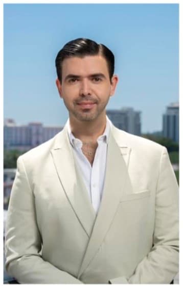 W South Beach Welcomes Carlos Del Busto as Director of Catering & Sales
