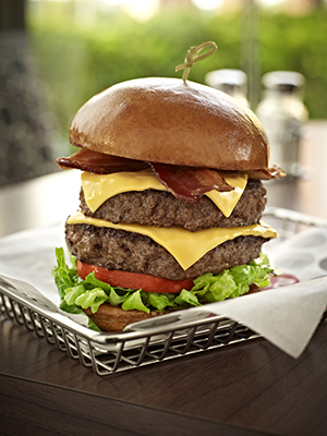 Burger 21 Signs Two New Franchise Agreements in Pompano Beach, Fla. &#038; Tempe, Ariz.