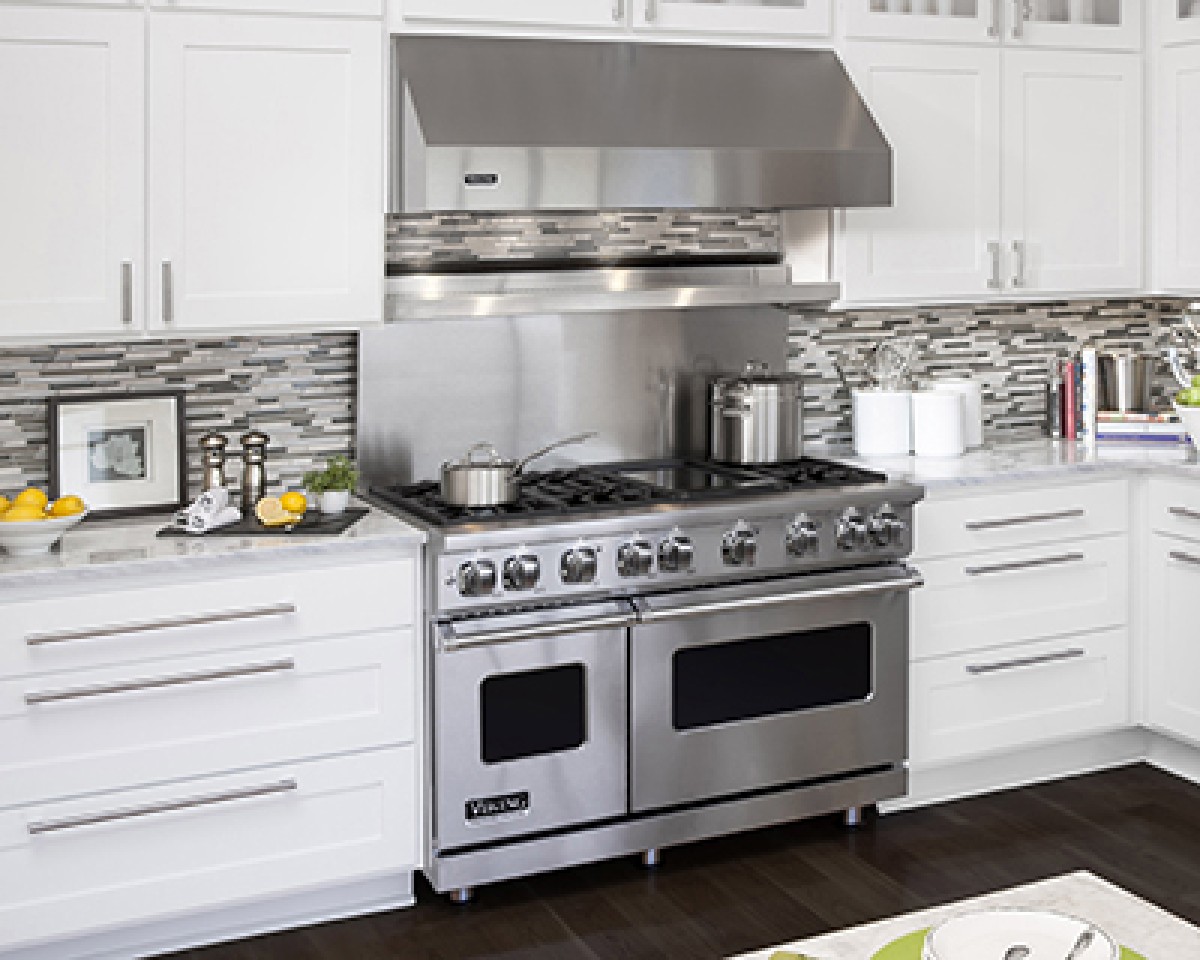 Viking Introduces New Built-In Gas and Electric Cooktops - Viking Range, LLC