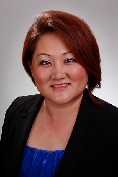 Women’s Foodservice Forum and Campbell Soup Company Recognize Royal Cup, Inc.’s Julie Lim as 2014 Volunteer of the Year