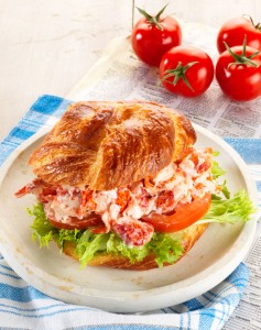 lobster_sandwich_2376_crop