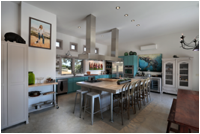 Refugio Kitchen