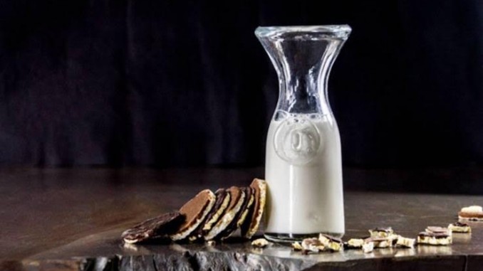 ELEMENT Milk and Cookies