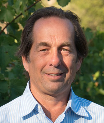 Master Sommelier Joseph Carr