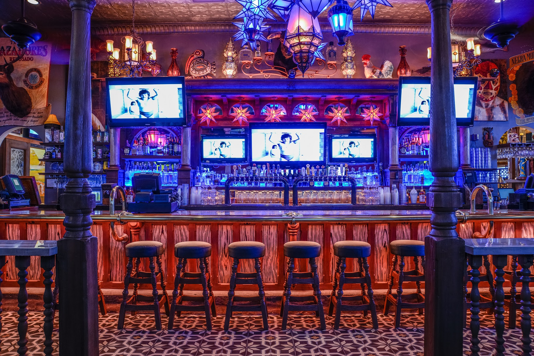 VANROOY DESIGN PANAMA JOE'S NOW OPEN Food & Beverage Magazine