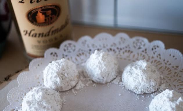 titos-gluten-free-russian-tea-cookies