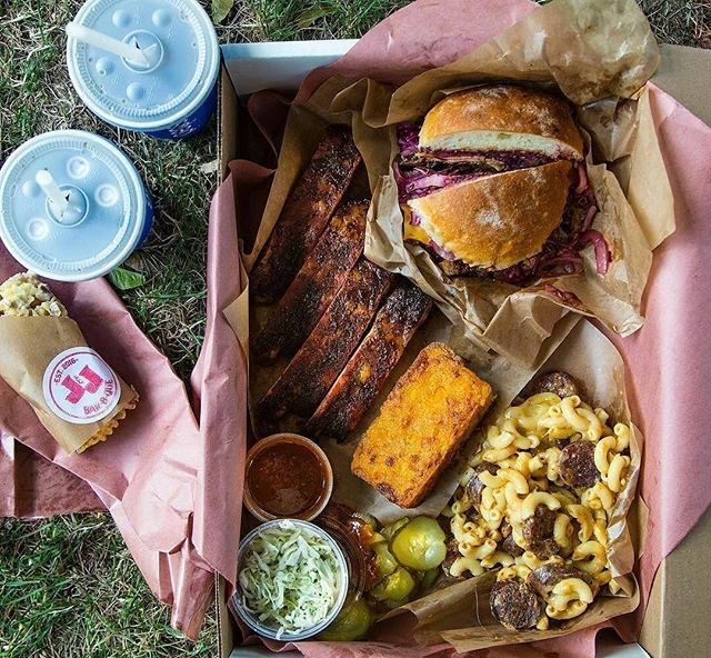 Top Ten 2017 Food Trends We’re BUZZING About