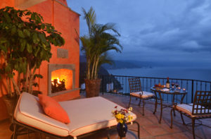 Puerto Vallarta’s ‘Casa Dos Cisnes’ Luxury Private Villa Elevates Industry Standards