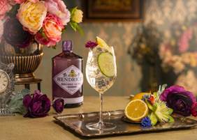 HENDRICK&#8217;S GIN &#8211; Midsummer Spritz