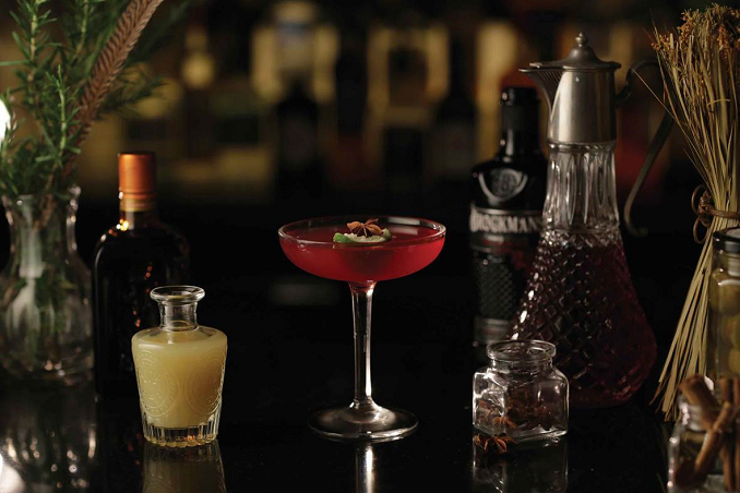 BROCKMANS GIN SERVES UP ROMANTIC COSMOPOLITAN COUPLE COCKTAIL THIS VALENTINE’S DAY