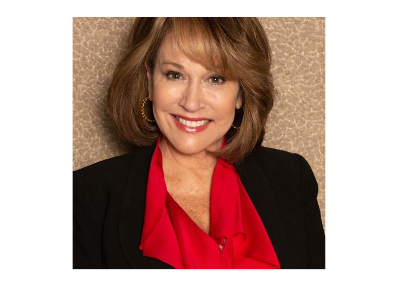 Hooters Promotes Cheryl Whiting-Kish to Chief People Officer
