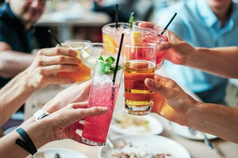 THIS ‘AFTER ALCOHOL AID’ OFFERS A HEALTHIER, HAPPIER MORNING AFTER