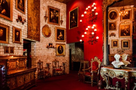 BernsLobbyCreditPezzPhotos (1)