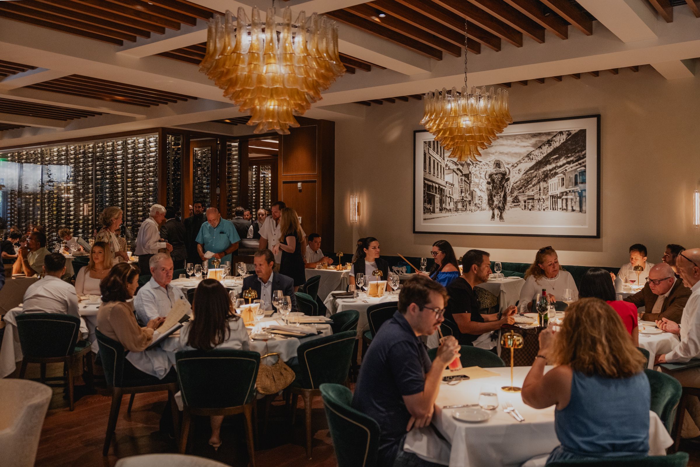 Daniel_s Miami_Dining Room_Photo by Louis Collection_2025 (3)