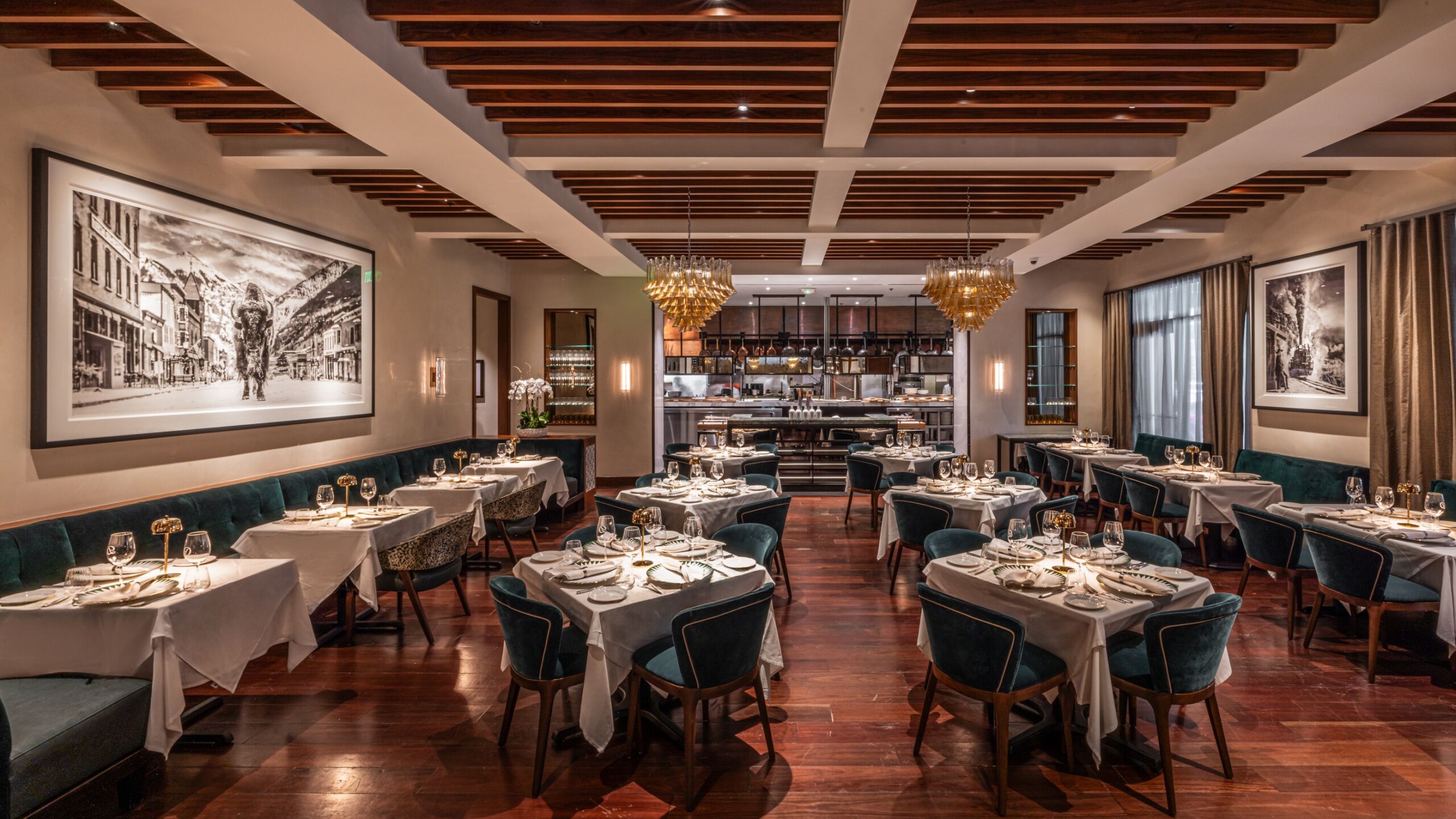 Daniel_s Miami_Dining Room_Photo by Louis Collection_2025(1)