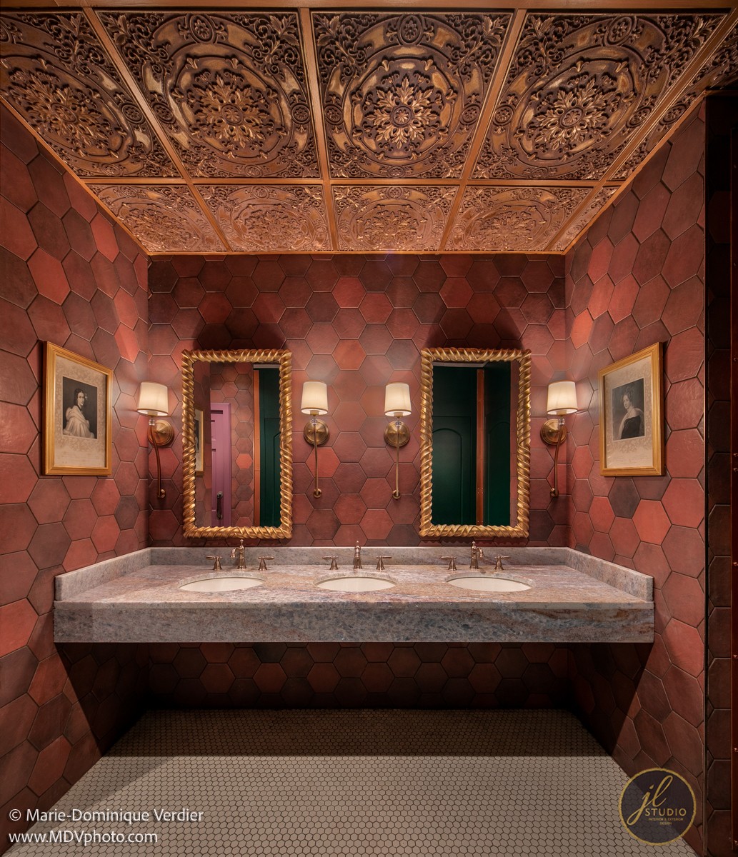 tujagues second floor bathroom 3