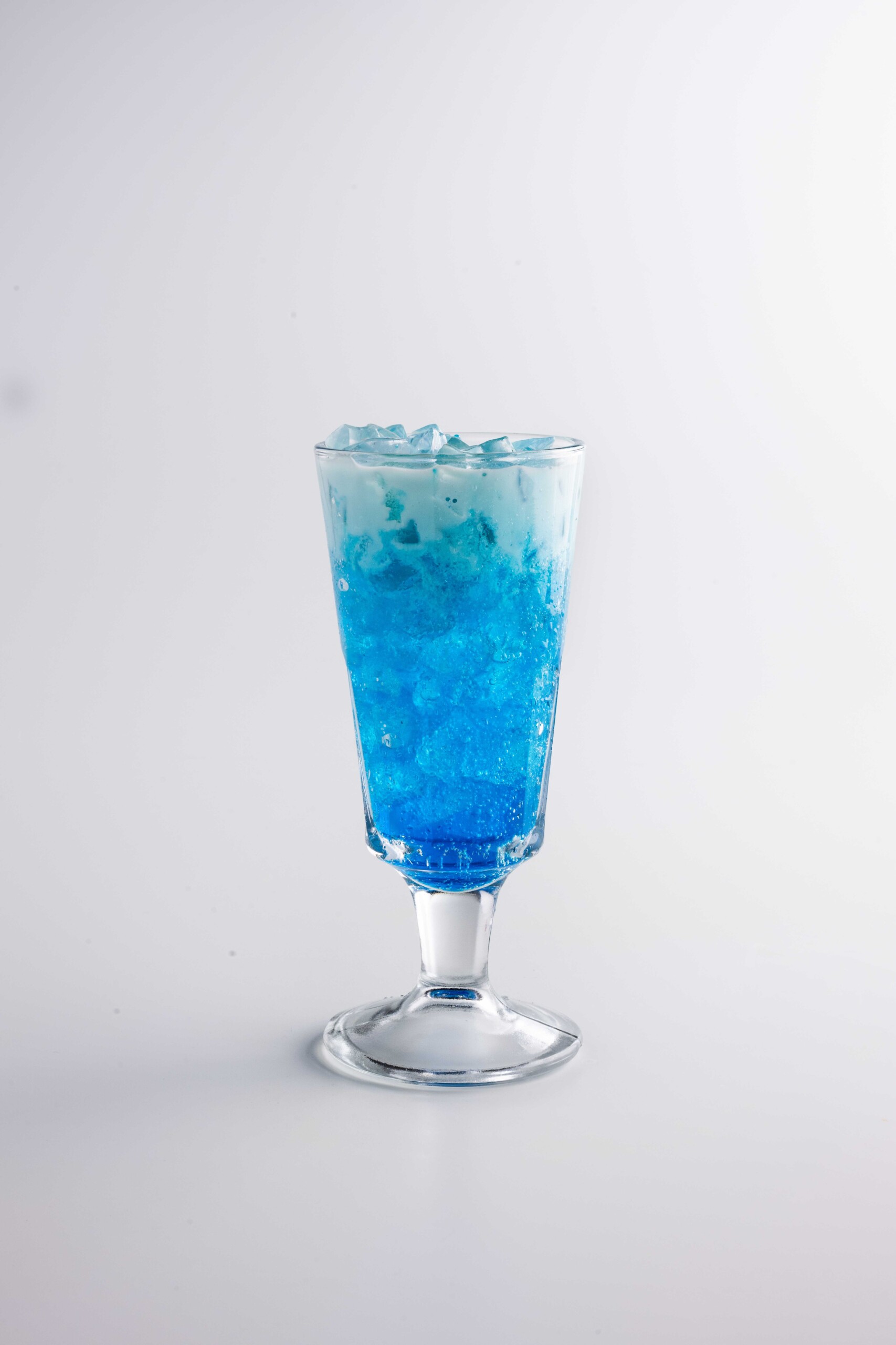 blue-razz-crush-dirty-soda-friendlys-championmgt