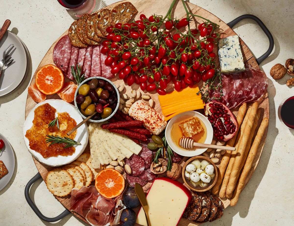 093025-SUNSET-Mastronardi-Tomato-Branch-001 cropped-2