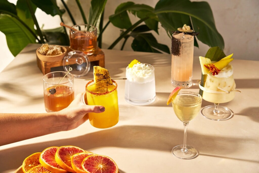 RSH-Viva-Abejas-2026---Beverage-Group-2-2100x1400-b49f7e93-766e-4e6e-8730-a494c00bc344